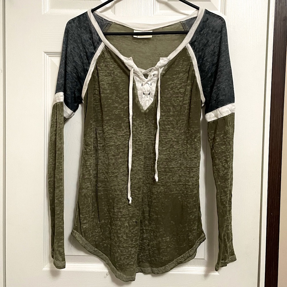 Ladies L sheer top
